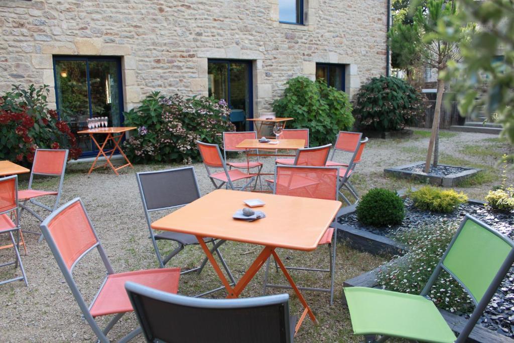 Hotel - Restaurant L'Hortensia Noyalo Exterior foto